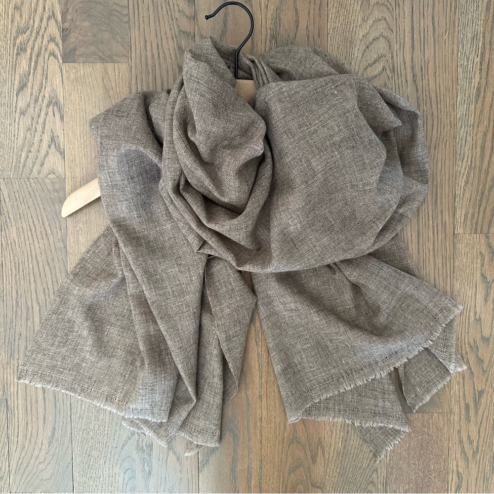 The Winding Road Cashmere Merino Wool Blend Scarf in Heather Brown